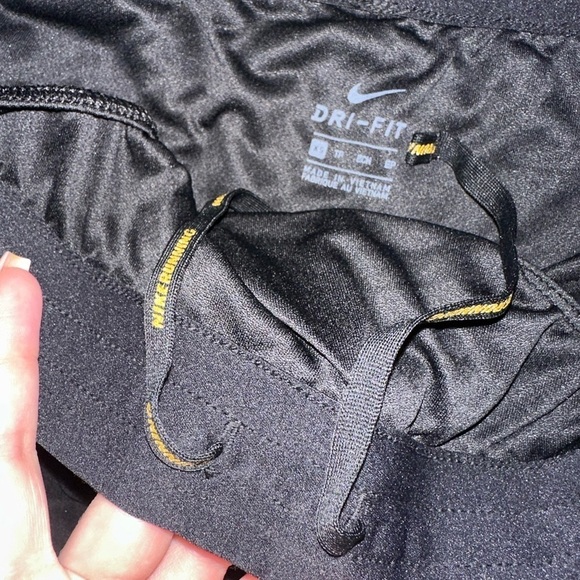 NWT Nike women’s drifit flex black and silver lined drawstring running shorts XS - Picture 6 of 12